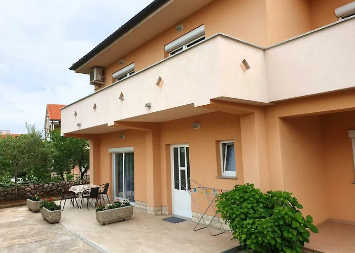 Apartments Elvira