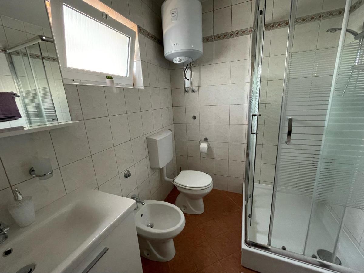Elvira Apartment
