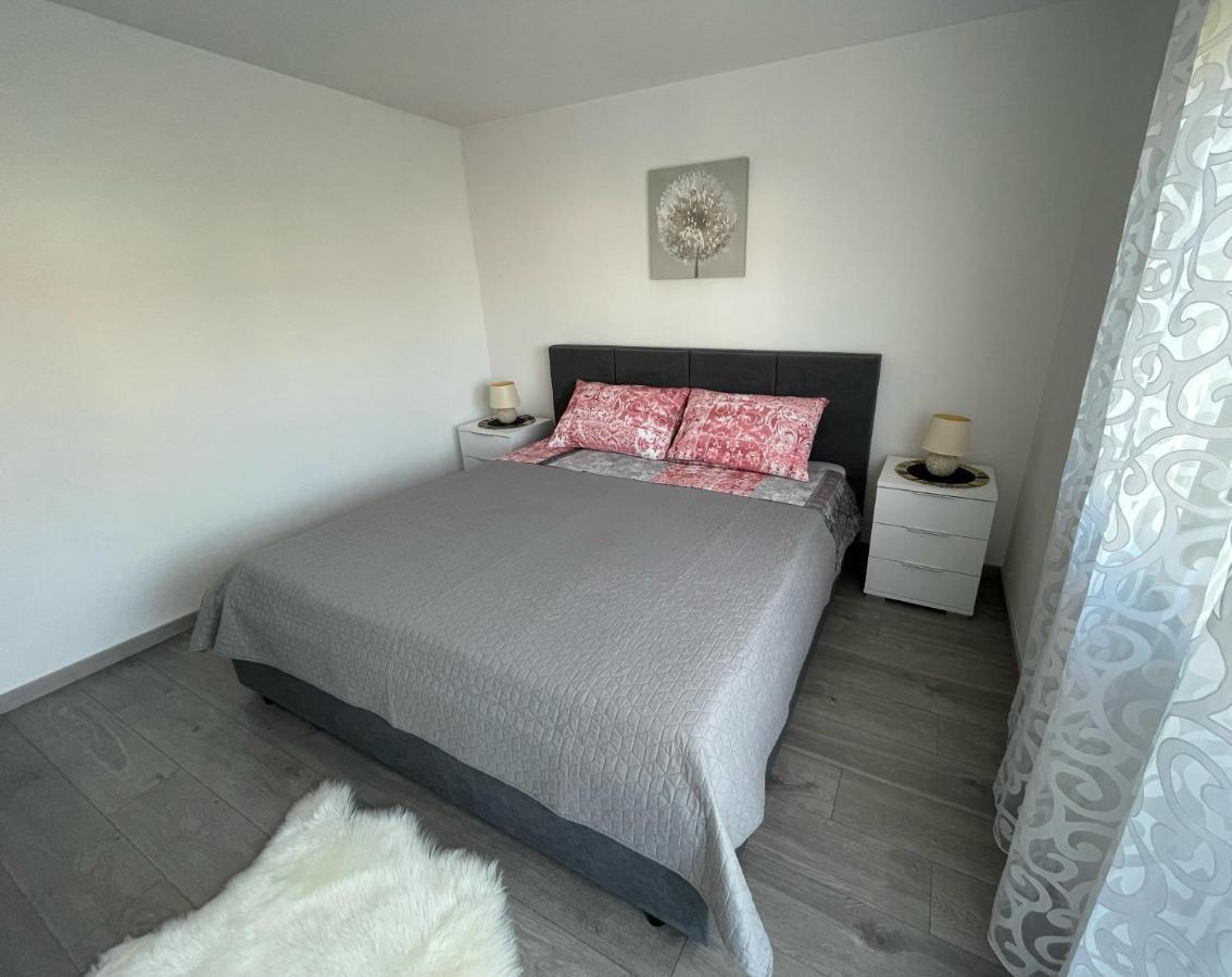 Elvira Apartment Krk Town