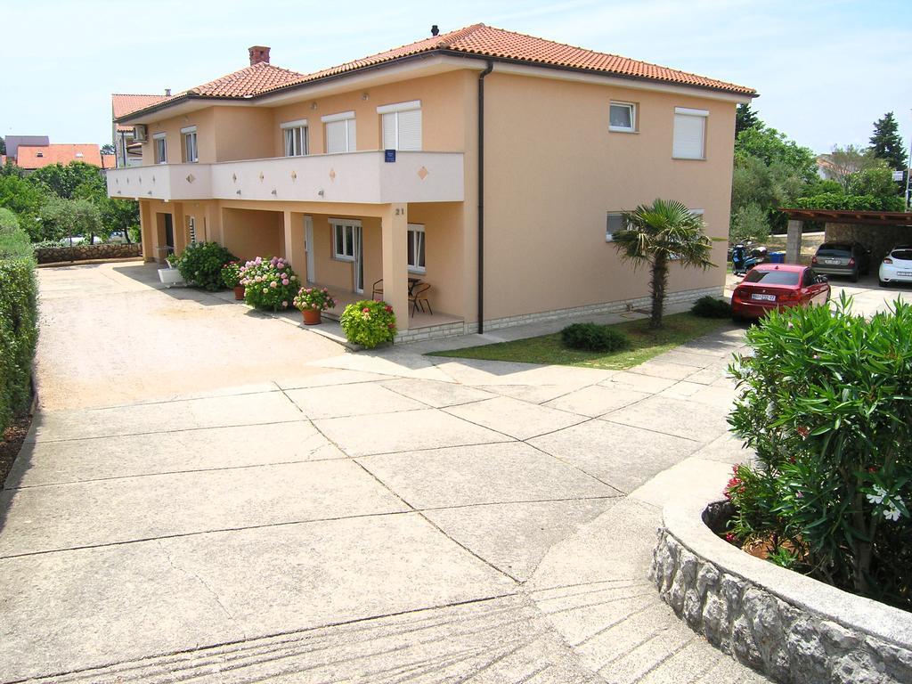 Elvira * Krk Town