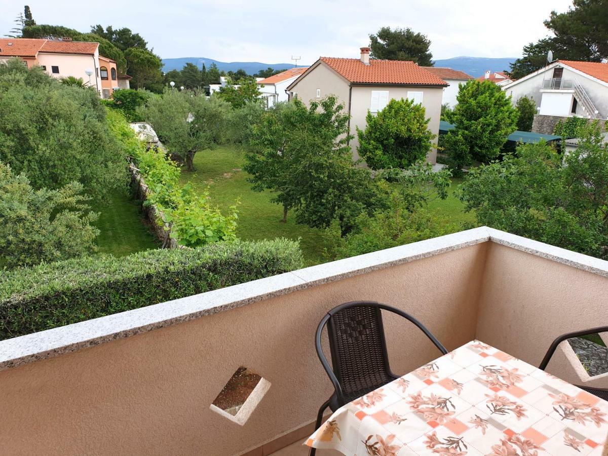 Apartment Elvira *